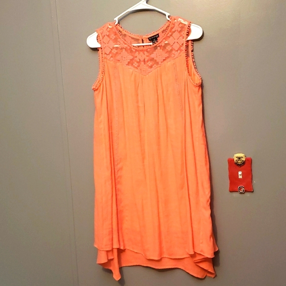 NEW,DIRECTIONS Petite Dresses & Skirts - New Directions Lady's Peach Woven Layered Dress with Lining Lace & Crochet